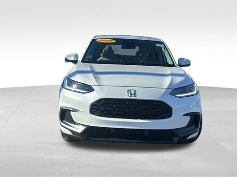 Used 2025 Honda HR-V LX image 2