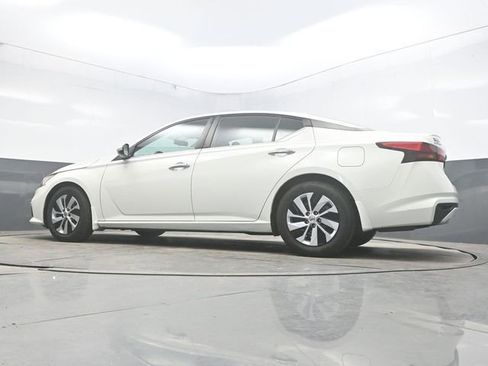 Used 2020 Nissan Altima 2.5 S FWD image 32