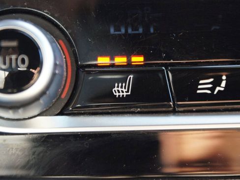 Used 2021 BMW X3 xDrive30i w/ Premium Package image 9