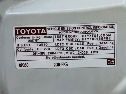 Used 2017 Toyota Highlander LE FWD image 21