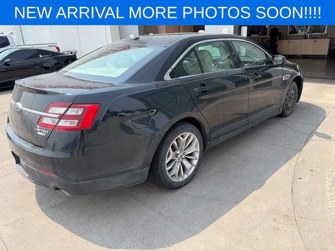 Used 2014 Ford Taurus Limited w/ Equipment Group 301A AWD/4WD image 7