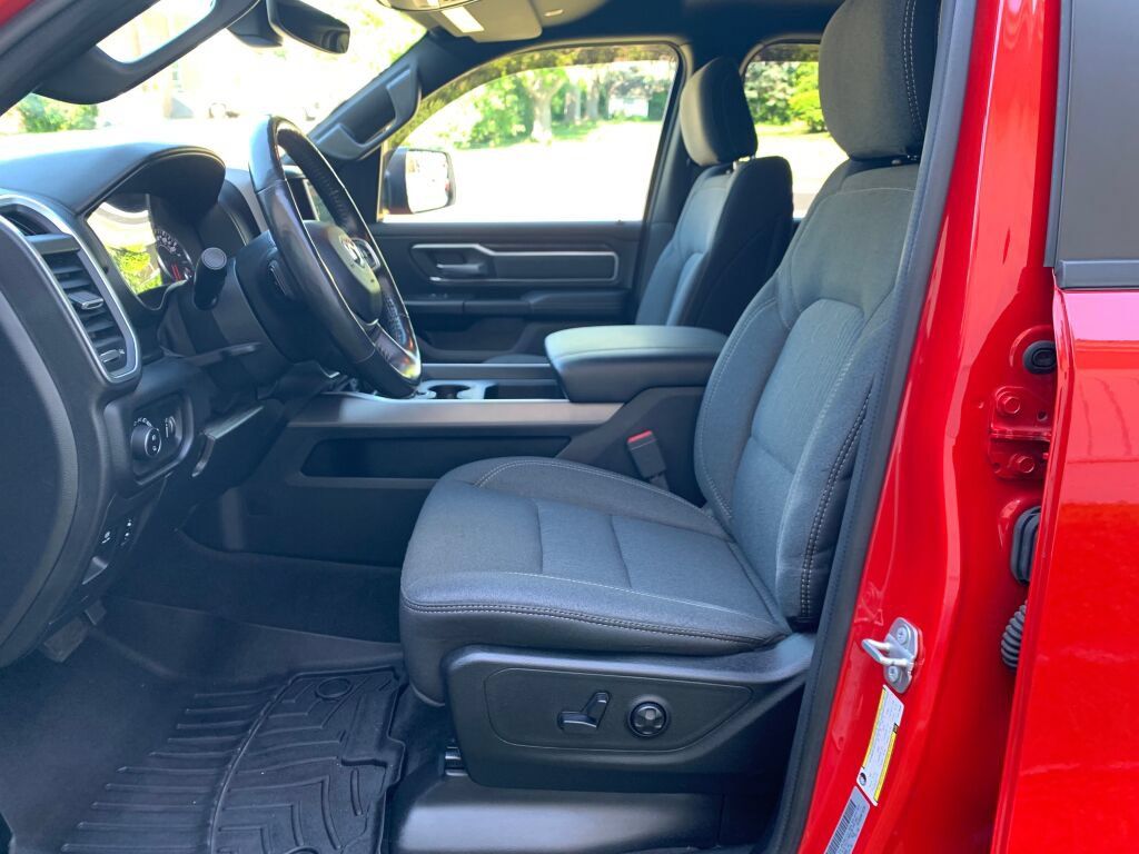 Used 2020 RAM 1500 Big Horn AWD/4WD image 14