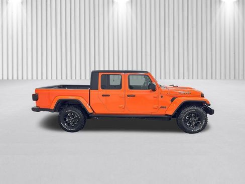 New 2026 Jeep Gladiator Sport AWD/4WD image 3