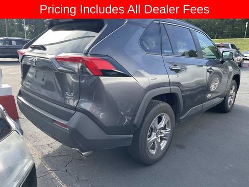 Used 2025 Toyota RAV4 XLE AWD/4WD image 9