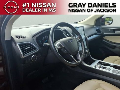 Used 2022 Ford Edge SEL AWD/4WD image 10