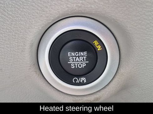 Used 2022 Chrysler Pacifica Touring-L FWD image 17