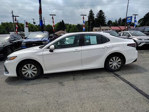 Used 2022 Toyota Camry LE w/ Cold Weather Package FWD image 6
