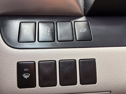 Used 2019 Toyota Highlander XLE AWD/4WD image 10