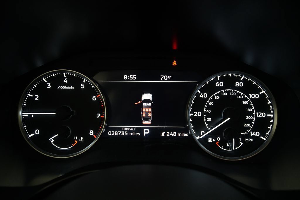 Used 2025 Mitsubishi Outlander AWD image 2