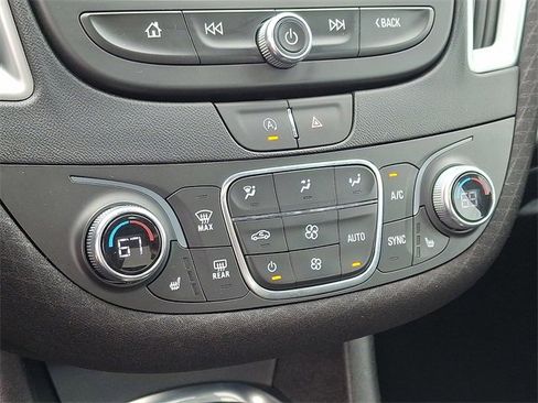 Used 2024 Chevrolet Malibu LT image 16