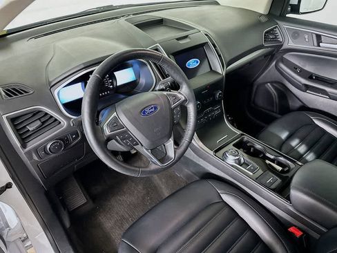 Certified 2020 Ford Edge SEL w/ Cold Weather Package image 2