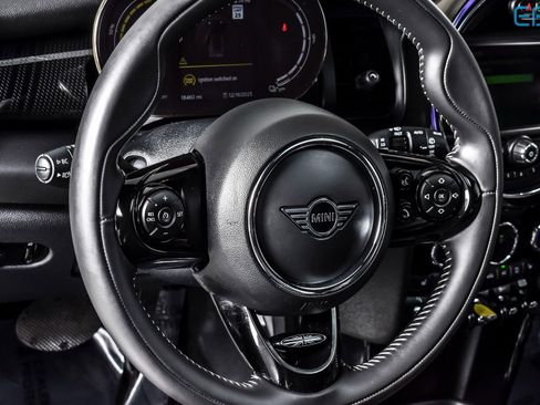 Used 2021 MINI Cooper SE w/ 8.8" Touchscreen Nav Package image 17