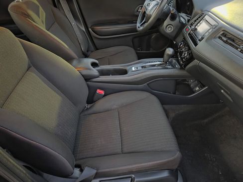 Used 2018 Honda HR-V LX image 14