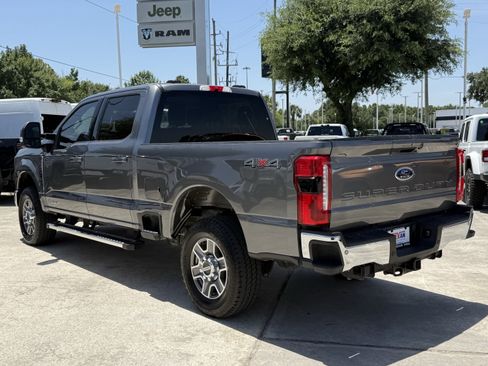 Used 2025 Ford F250 Lariat AWD/4WD image 7