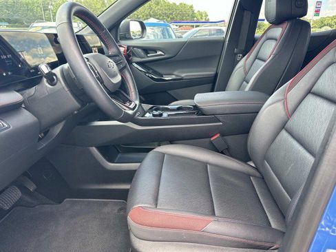 Used 2025 Chevrolet Equinox RS w/ Safety and Technology Package FWD image 9