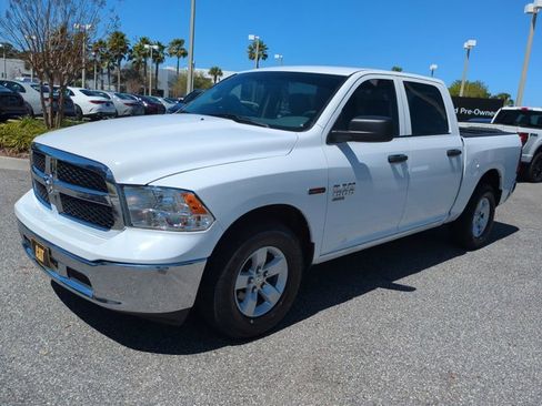 Used 2019 RAM 1500 Tradesman w/ Chrome Appearance Group image 8