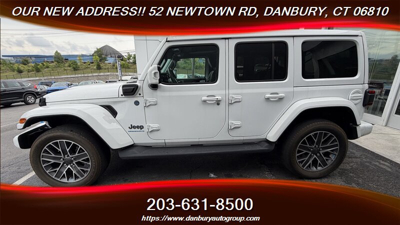 Used 2023 Jeep Wrangler Unlimited Sahara AWD/4WD image 2