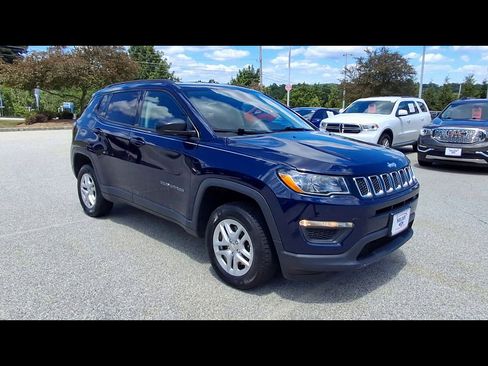 Used 2018 Jeep Compass Sport w/ Tech Group AWD/4WD image 2