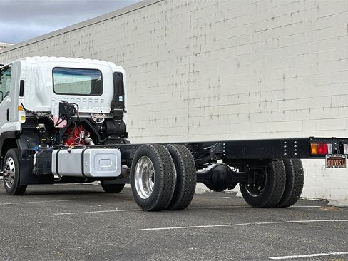 New 2024 Chevrolet Low Cab Forward 6500XD image 6