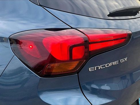 Used 2025 Buick Encore GX Preferred image 29