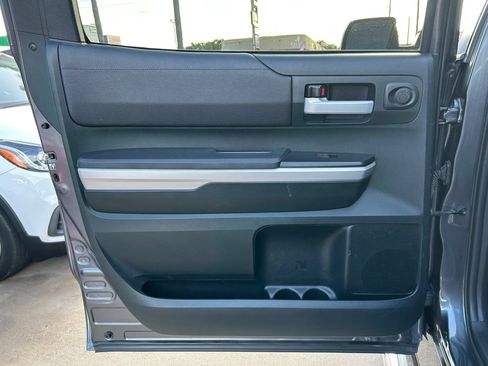 Used 2016 Toyota Tundra SR5 w/ SR5 Upgrade Package RWD image 19