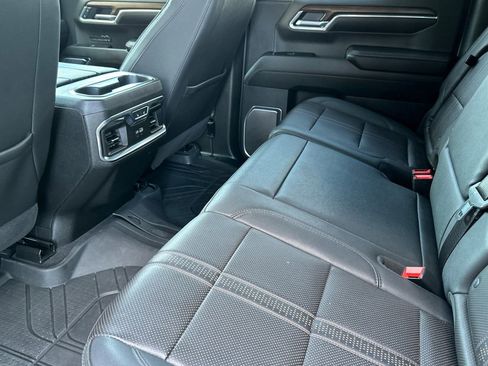 Certified 2025 Chevrolet Silverado 1500 High Country w/ Midnight Edition image 13