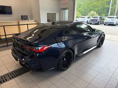 Used 2022 BMW M4 Competition w/ Executive Package RWD image 9