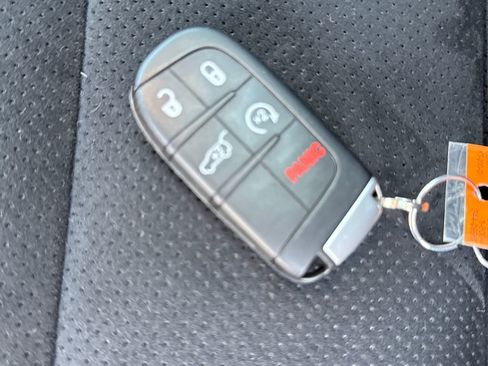 Used 2021 Dodge Durango GT image 39