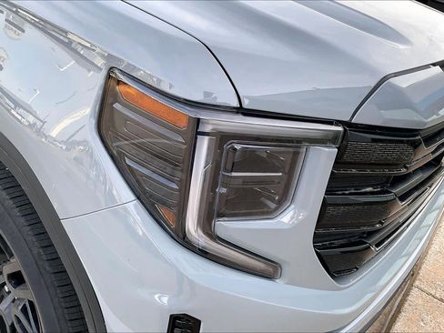 Certified 2024 GMC Sierra 1500 Elevation AWD/4WD image 25