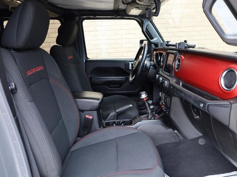 Used 2022 Jeep Wrangler Unlimited Rubicon AWD/4WD image 25