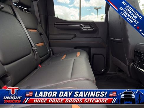 Used 2024 GMC Sierra 1500 AT4 w/ Technology Package AWD/4WD image 29