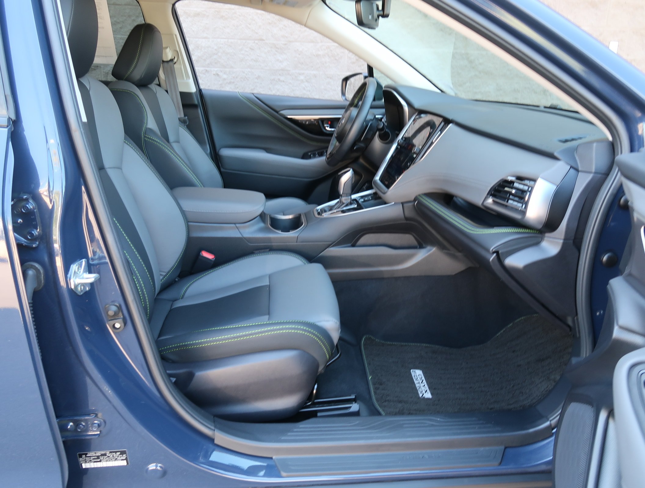 Certified 2024 Subaru Outback Onyx Edition AWD/4WD image 39