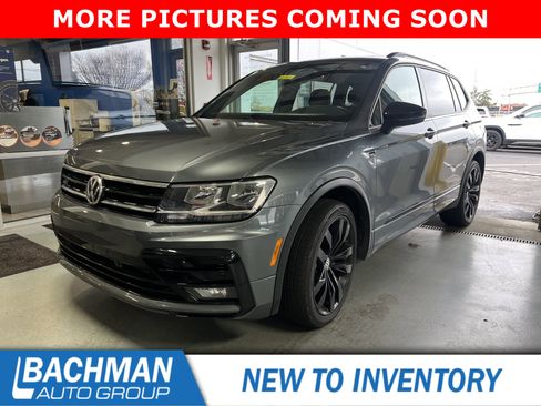 Used 2020 Volkswagen Tiguan SE R-Line image 3