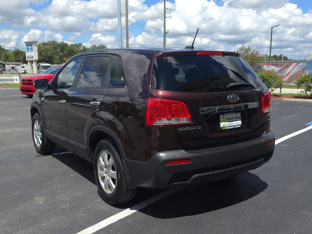 Used 2011 Kia Sorento 2WD image 7