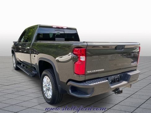 Used 2022 Chevrolet Silverado 2500 High Country w/ Safety Package II AWD/4WD image 5