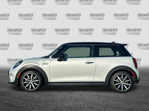 Used 2021 MINI Cooper SE w/ 8.8" Touchscreen Nav Package image 8