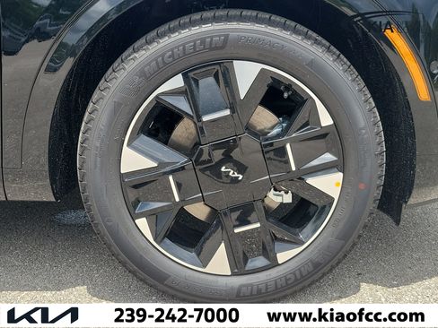 New 2026 Kia Sportage SX FWD image 7