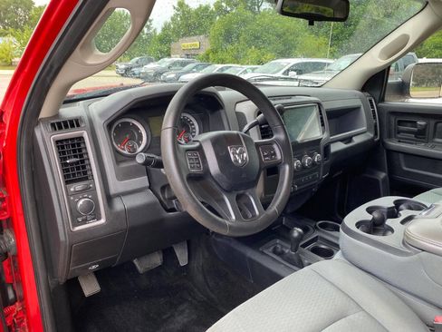 Used 2013 RAM 2500 Tradesman w/ Chrome Appearance Group image 11