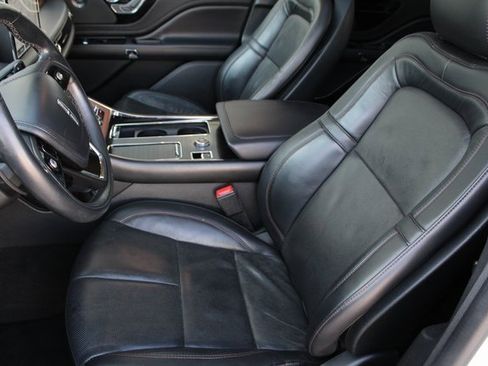 Used 2022 Lincoln Aviator Reserve w/ Equipment Group 201A image 17