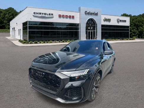 Used 2023 Audi RS Q8 w/ Black Optic Package AWD/4WD image 2