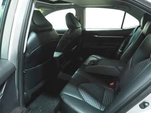 Used 2023 Toyota Camry SE w/ Cold Weather Package FWD image 13
