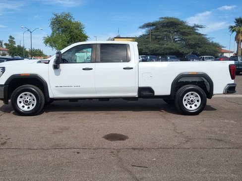 Used 2024 GMC Sierra 2500 Pro AWD/4WD image 4