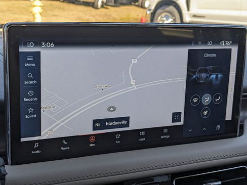 Used 2023 Lincoln Nautilus Reserve w/ Equipment Group 201A image 25