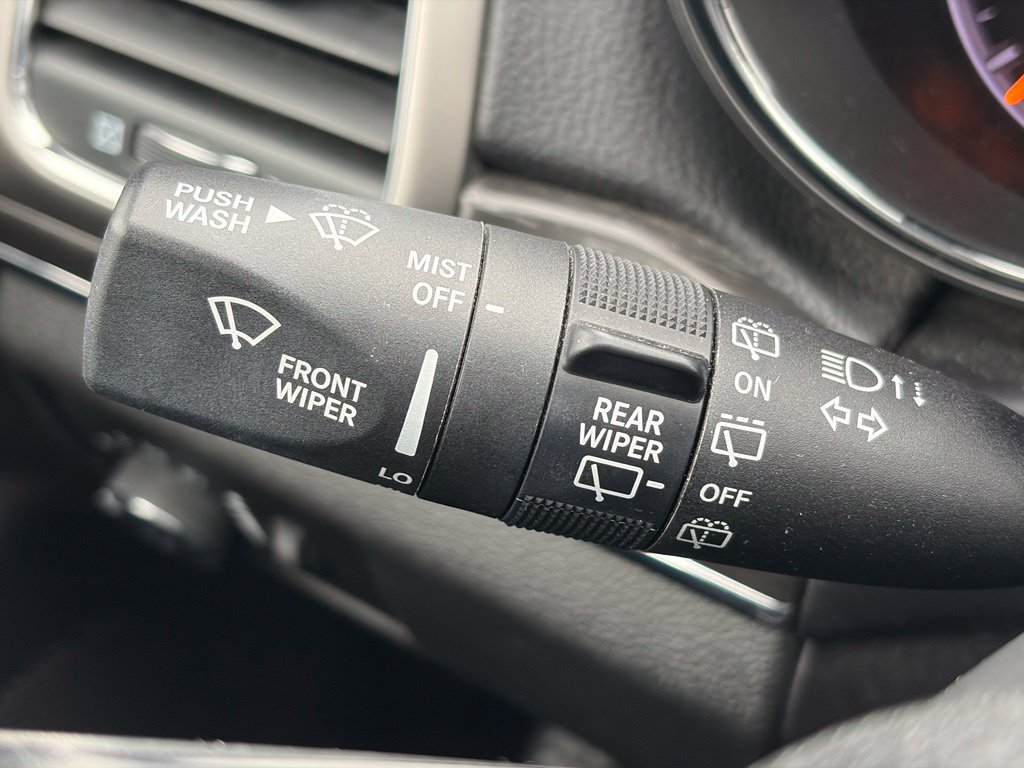 Used 2018 Jeep Grand Cherokee Limited AWD/4WD image 27
