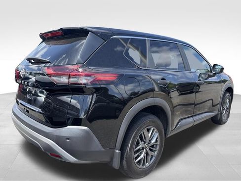 Used 2023 Nissan Rogue S FWD image 11
