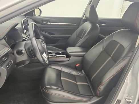 Used 2024 Nissan Altima 2.5 SR image 15