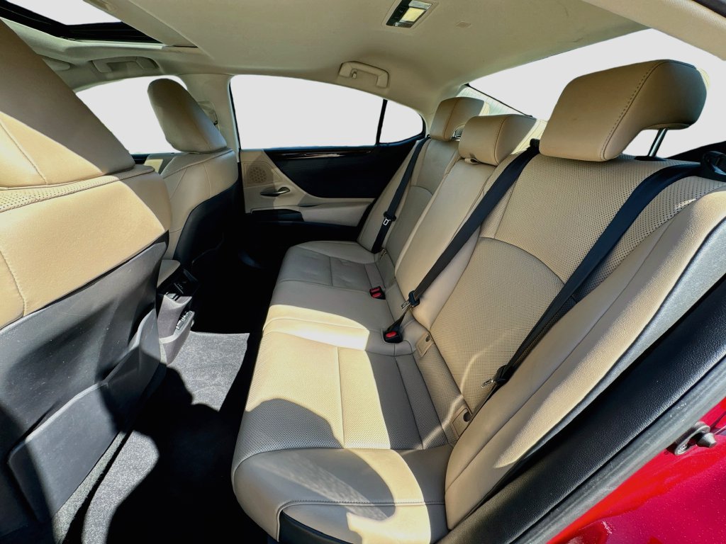 Used 2020 Lexus ES 350 w/ Premium Package FWD image 30