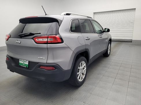 Used 2014 Jeep Cherokee Latitude w/ Cold Weather Group AWD/4WD image 9