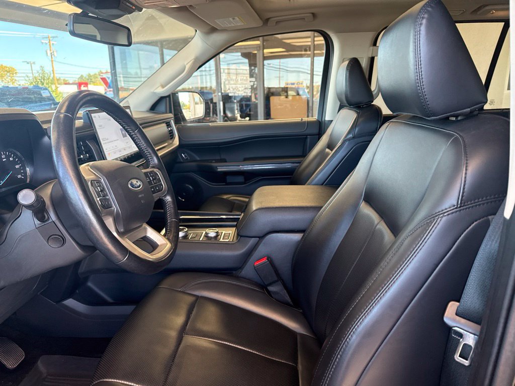 Used 2022 Ford Expedition Max XLT AWD/4WD image 12