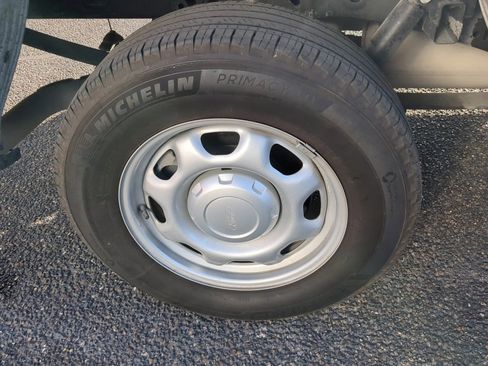 Used 2024 Ford F150 XL image 10